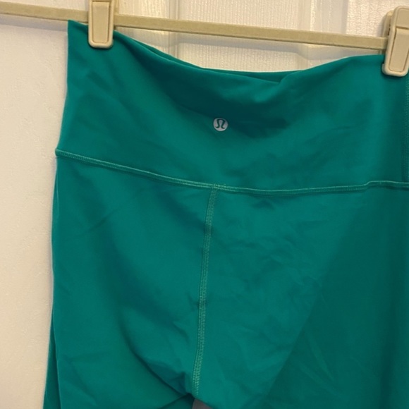 Lululemon Wunder Train High-Rise Crop 23" Size 8 - Picture 4 of 5